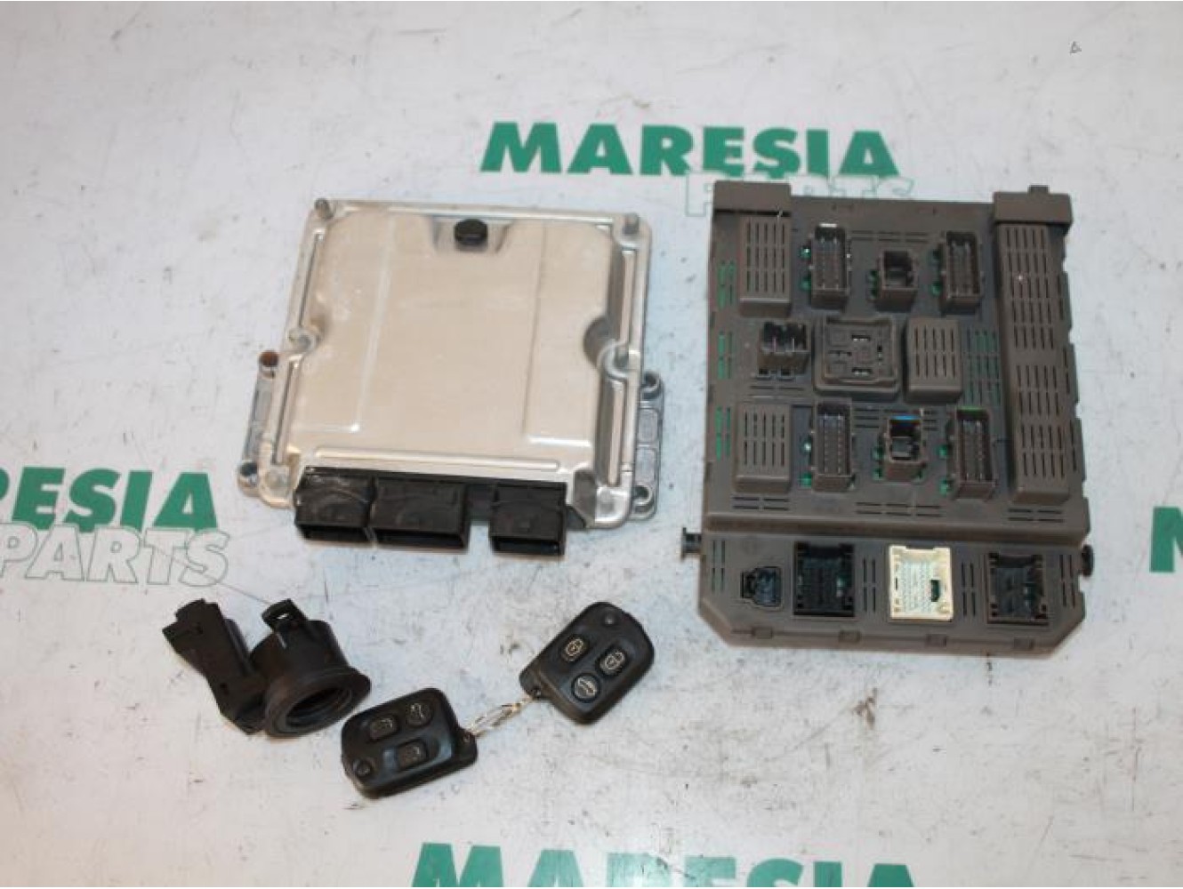 Peugeot - 607 - Engine management computer