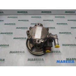 Peugeot - 607 - Power steering pump