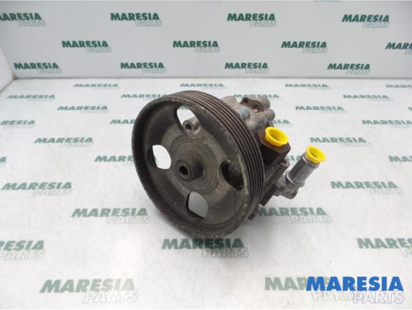 Peugeot - 607 - Power steering pump