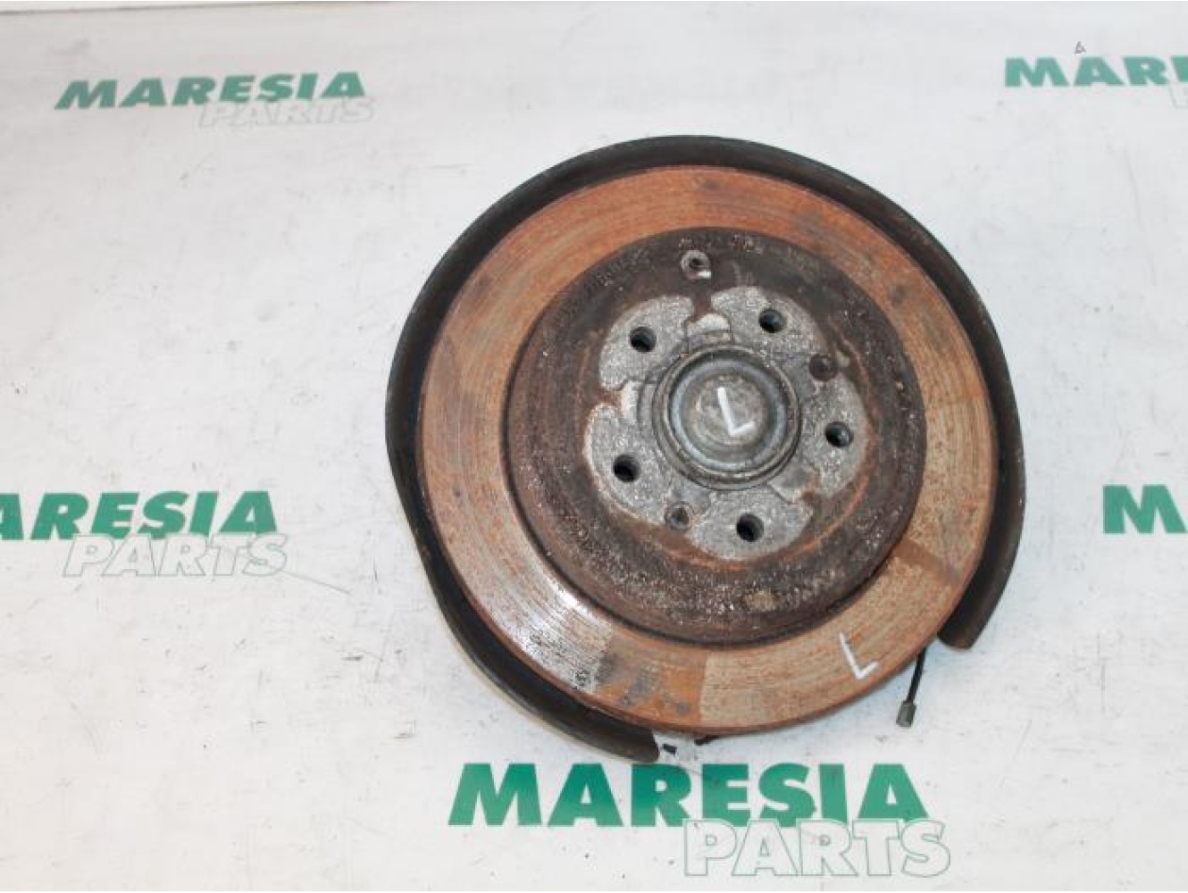 Peugeot - 607 - Achsschenkel links hinten