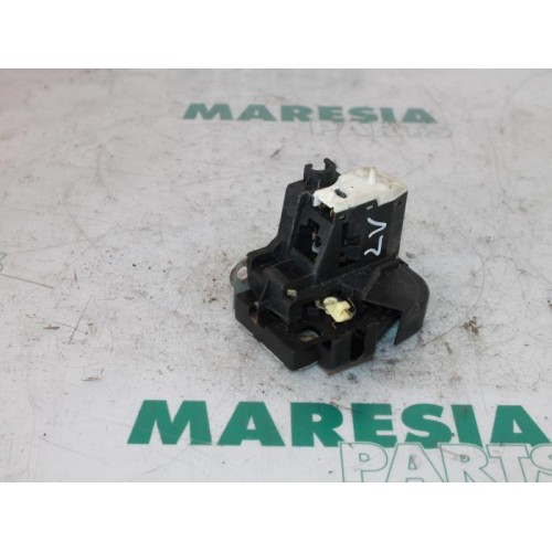 Renault - Clio - Door lock mechanism 2-door, left