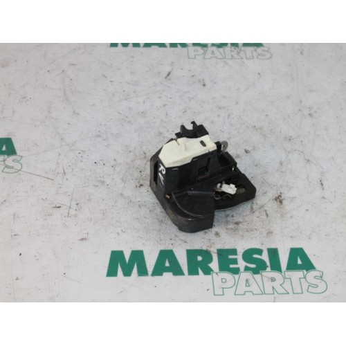 Renault - Clio - Door lock mechanism 2-door, right