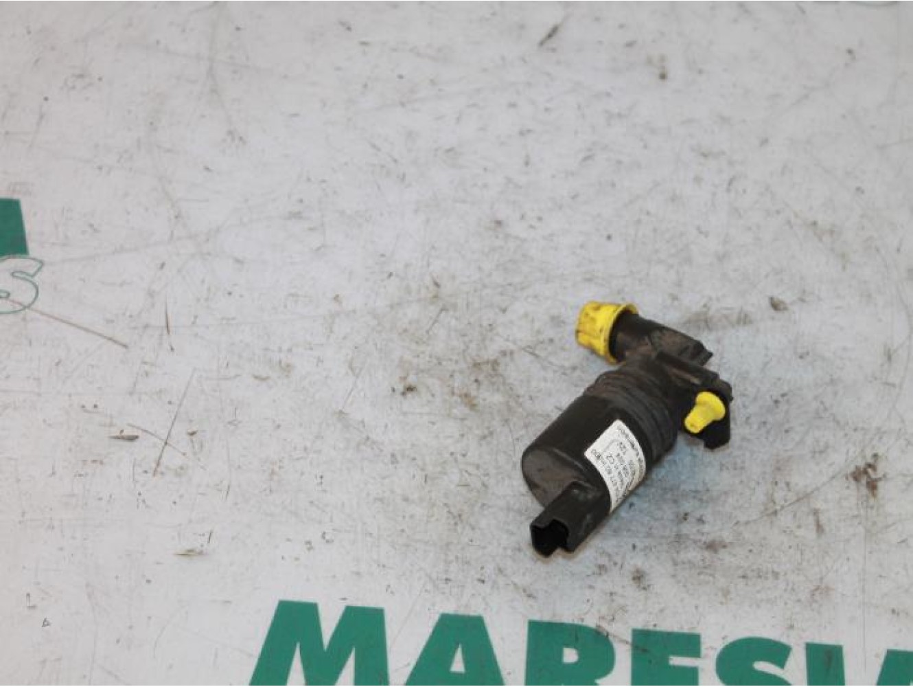 Peugeot - 407 - Scheibensprüherpumpe vorne