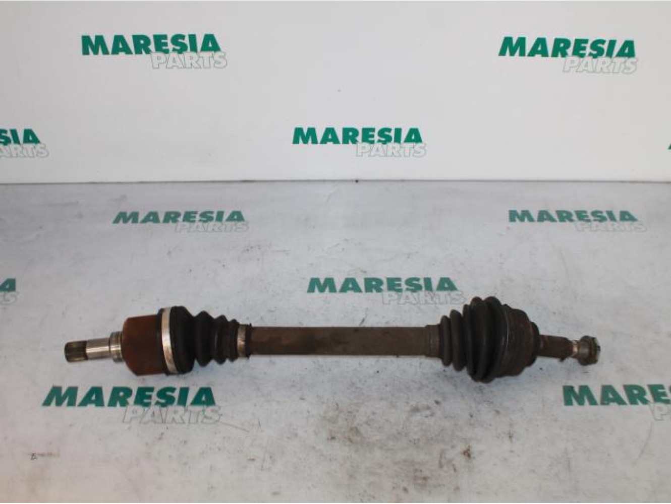 Peugeot - 407 - Aandrijfas links-voor