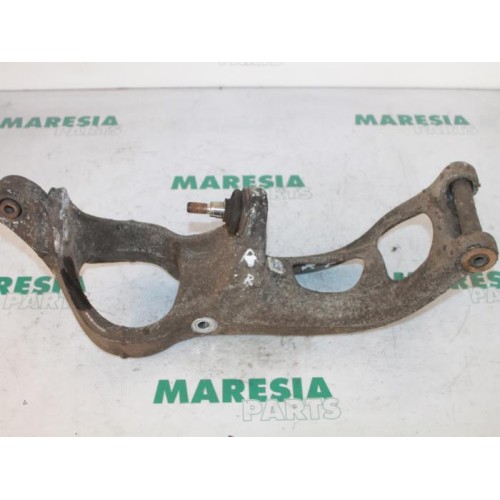 Peugeot - 407 - Front wishbone, right