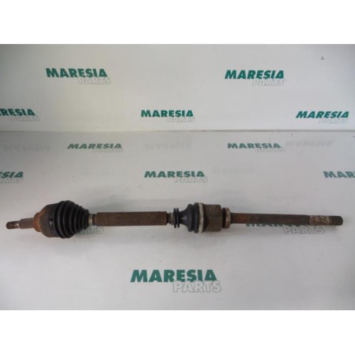 Renault - Laguna - Front drive shaft, right