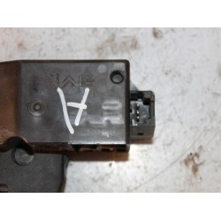 Peugeot - 307 - Tailgate lock mechanism