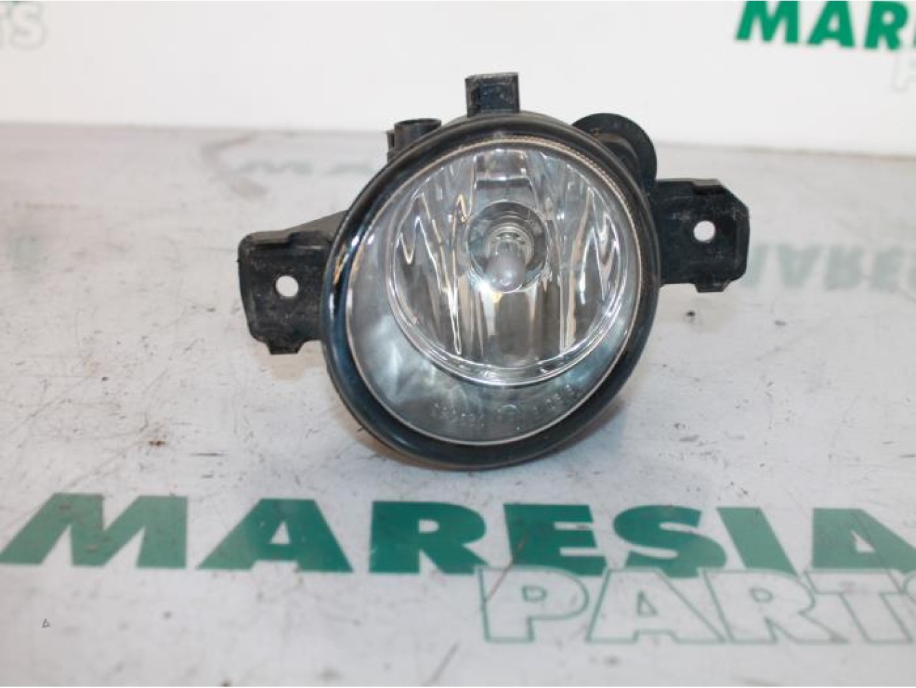 Renault - Clio - Fog light, front right