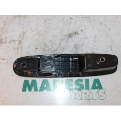 Fiat - Punto - Multi-functional window switch