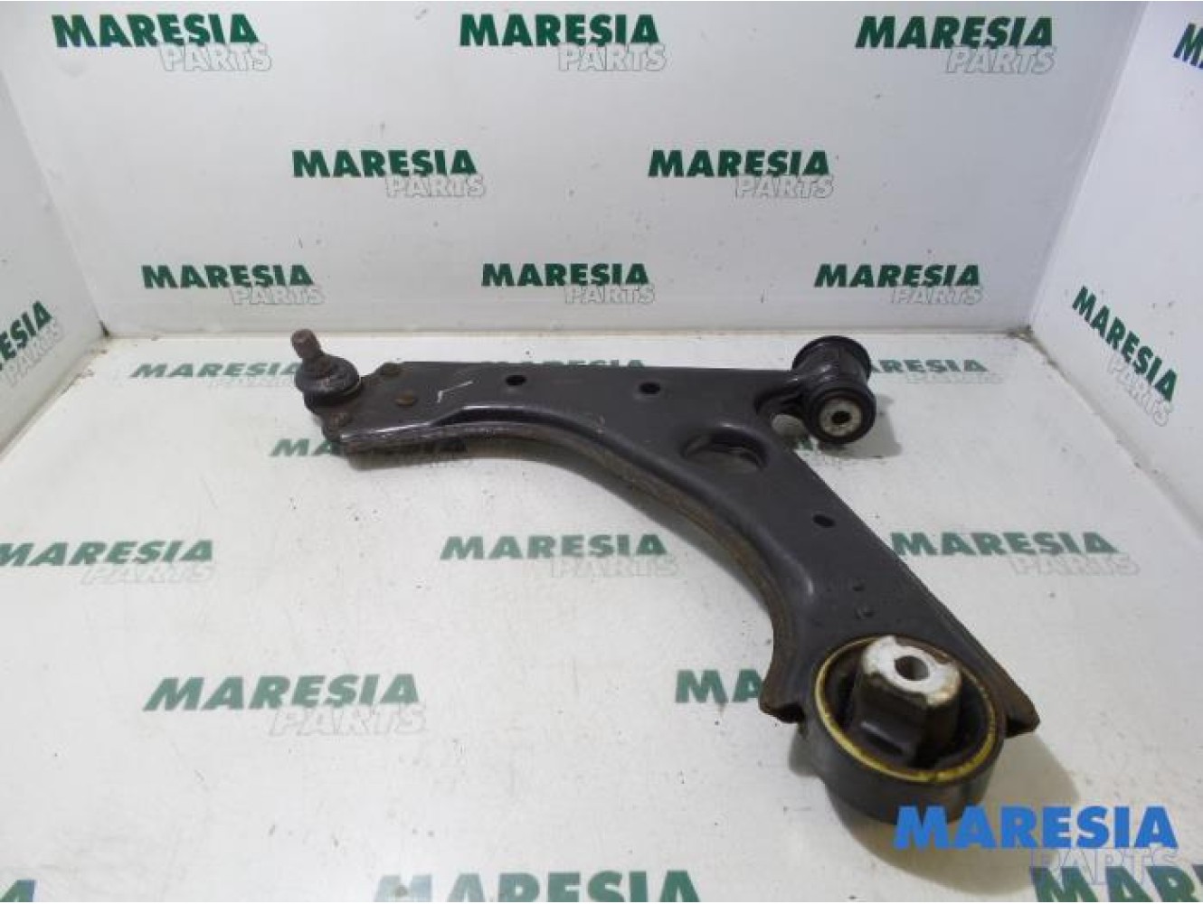 Fiat - Punto - Querlenker unten links vorne