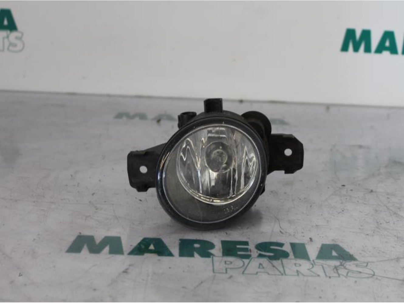 Renault - Clio - Fog light, front right