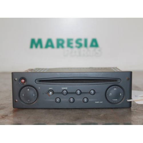 Renault - Clio - Radio CD player