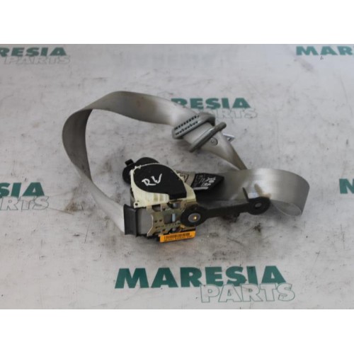 Renault - Clio - Front seatbelt, right
