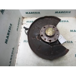 Alfa Romeo - 156 - Fusee links-achter