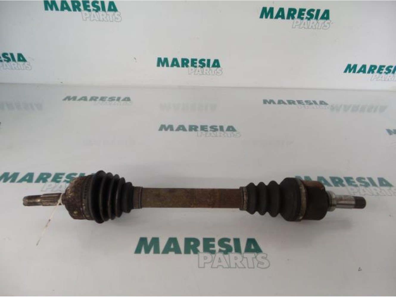 Peugeot - 206 - Aandrijfas links-voor