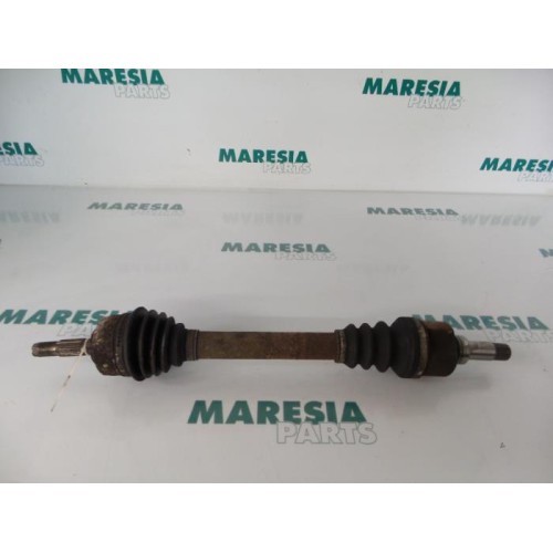 Peugeot - 206 - Aandrijfas links-voor