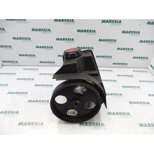 Peugeot - 206 - Power steering pump