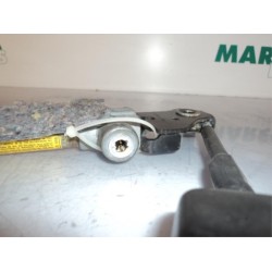 Renault - Laguna - Gordelspanner links