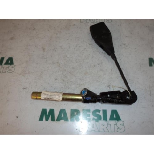 Renault - Laguna - Gurtsrammer links