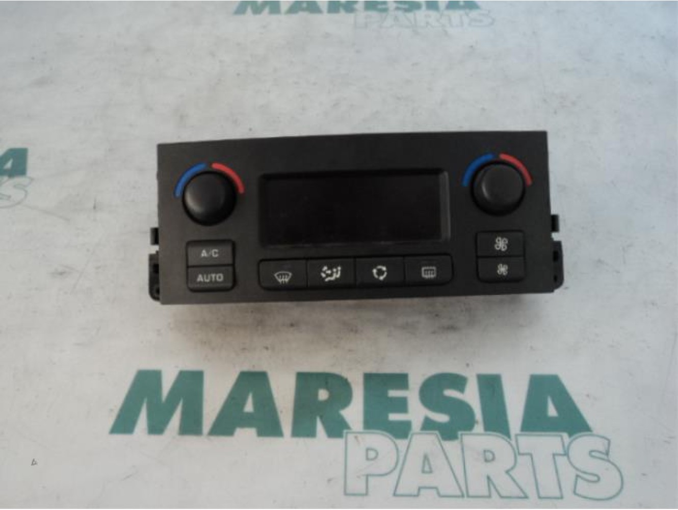 Peugeot - 207 - Heater control panel