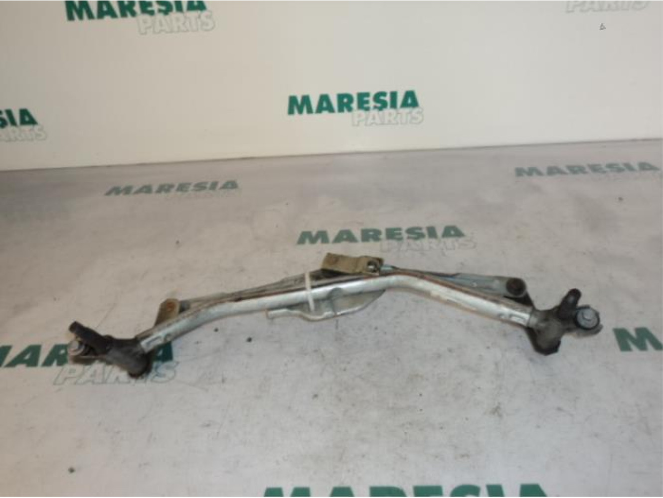 Peugeot - 207 - Wiper mechanism