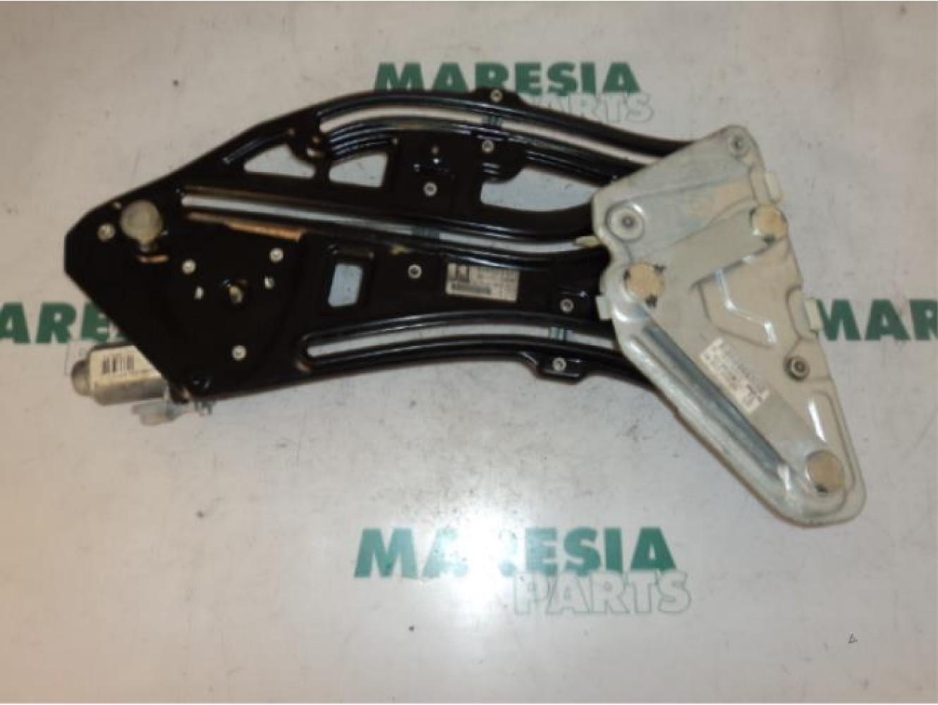 Peugeot - 207 - Rear window mechanism 2-door, right