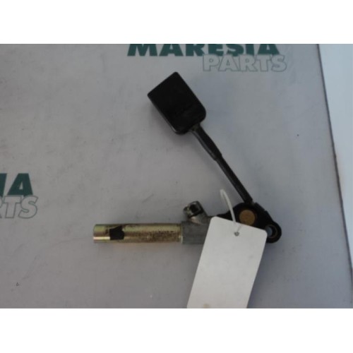 Citroen - Saxo - Gurtsrammer links