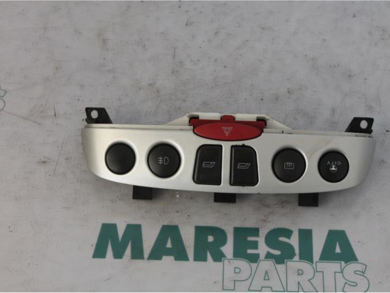 Fiat - Punto - Multi-functional window switch