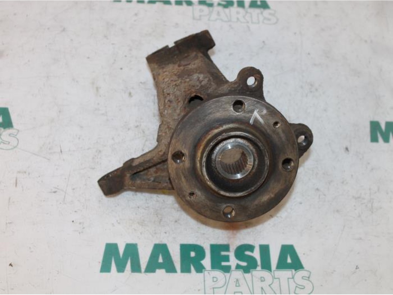 Peugeot - 206 - Knuckle, front right