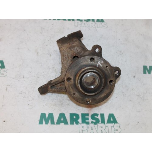 Peugeot - 206 - Knuckle, front right