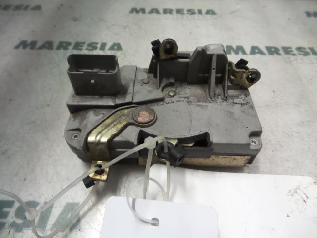Peugeot - 406 - Front door lock mechanism 4-door, right