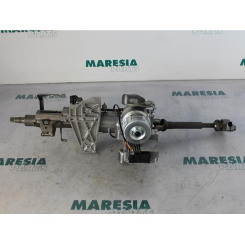 Renault - Clio - Steering column housing
