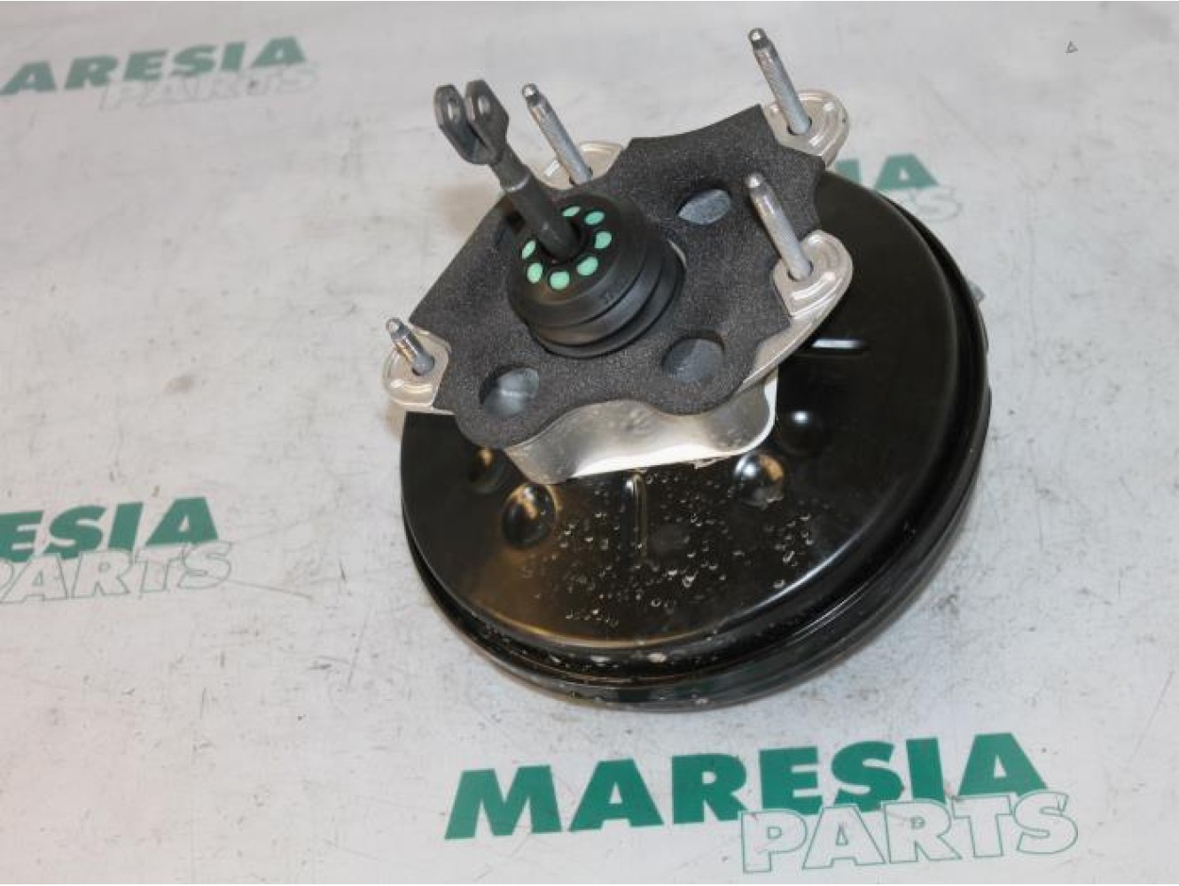 Renault - Clio - Brake servo