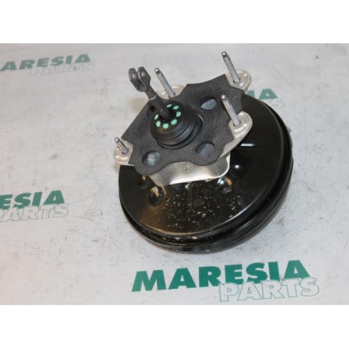 Renault - Clio - Brake servo
