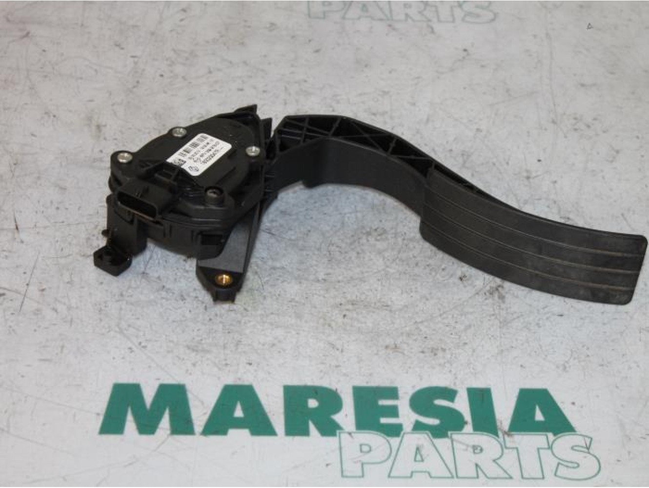 Renault - Clio - Throttle pedal position sensor