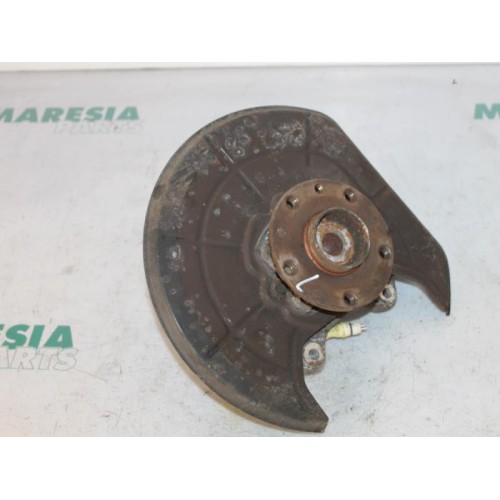 Lancia - Thesis - Achsschenkel links hinten