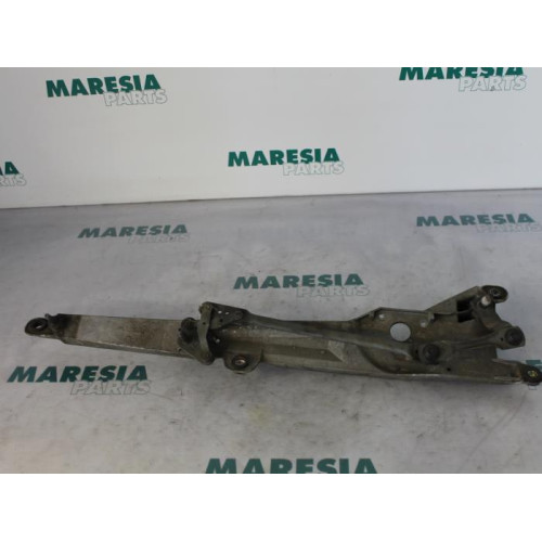 Lancia - Thesis - Wiper mechanism
