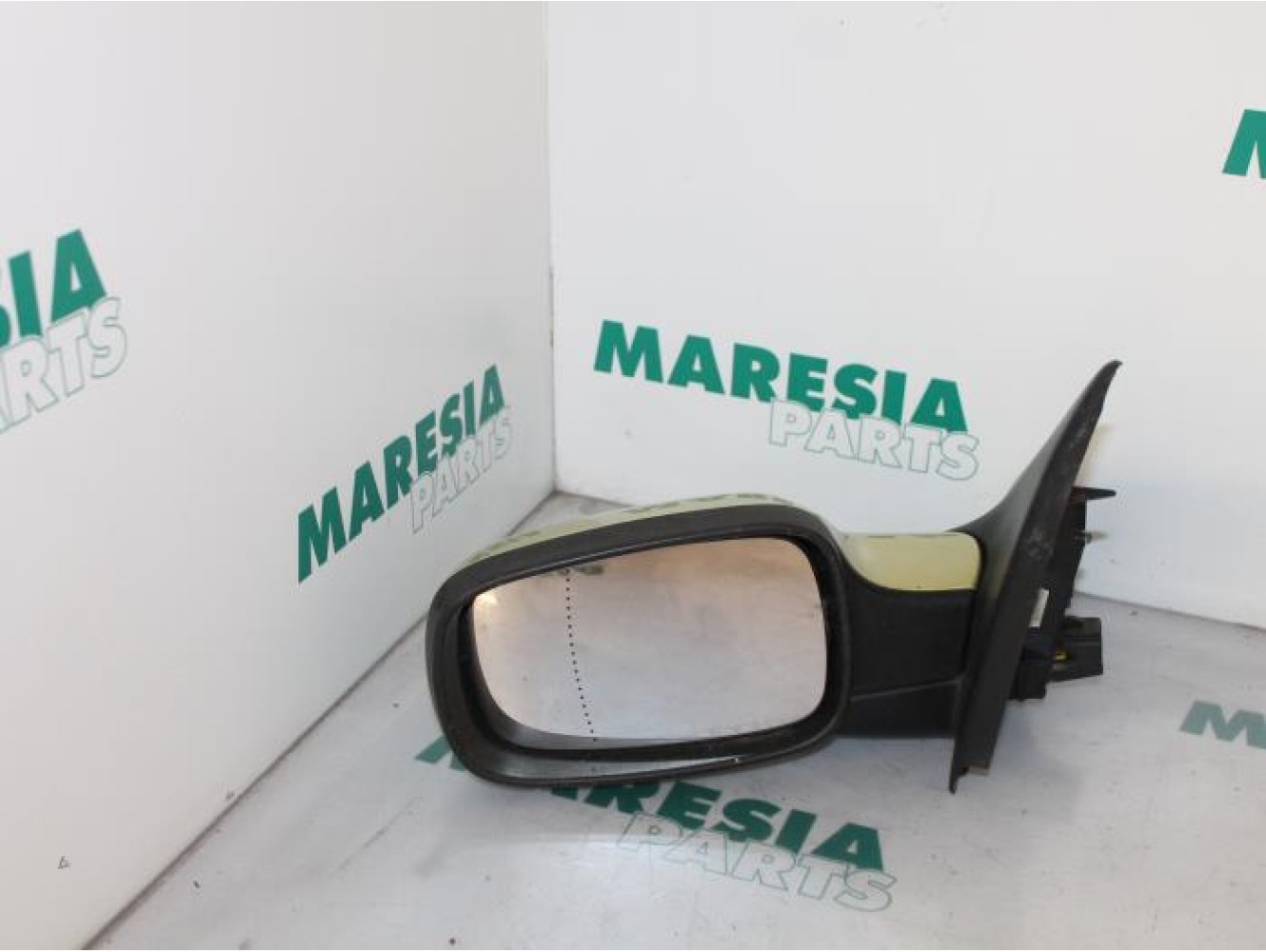 Renault - Megane - Wing mirror, left