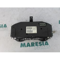 Renault - Megane - Instrument panel
