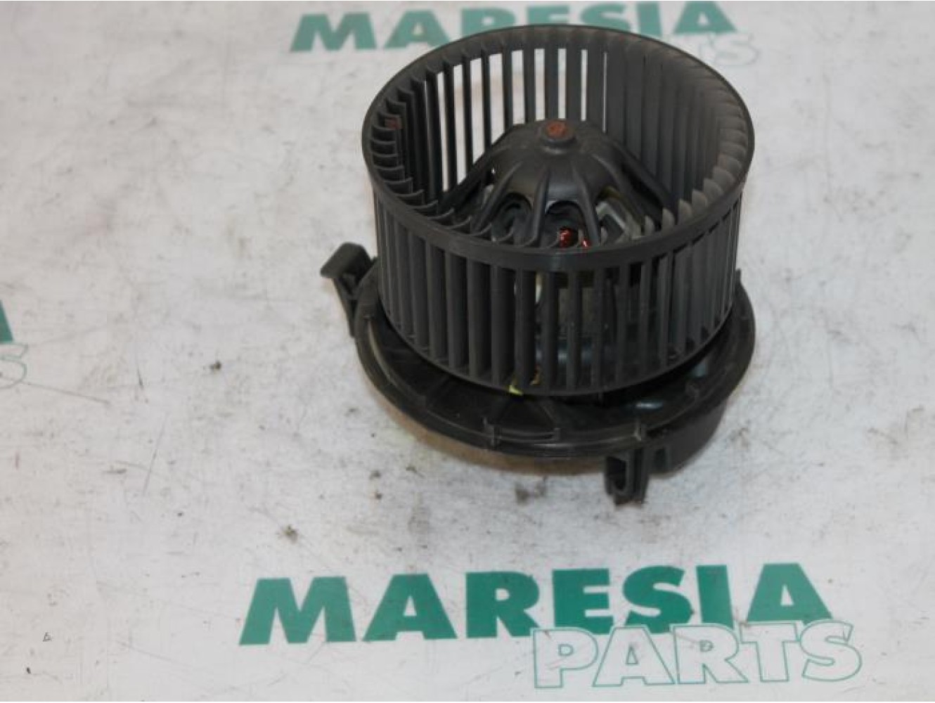 Renault - Megane - Heating and ventilation fan motor