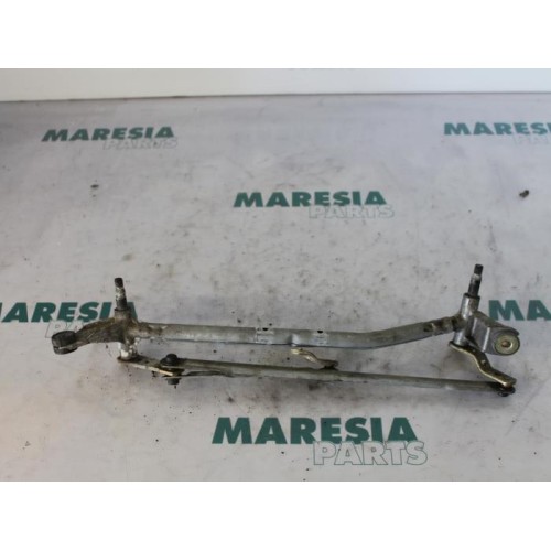 Renault - Megane - Wiper mechanism