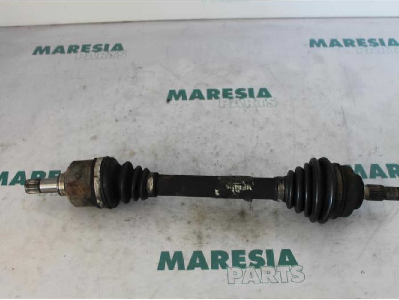 Peugeot - 307 - Aandrijfas links-voor