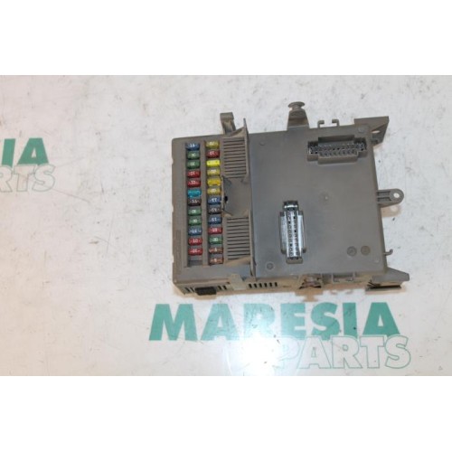 Renault - Laguna - Fuse box