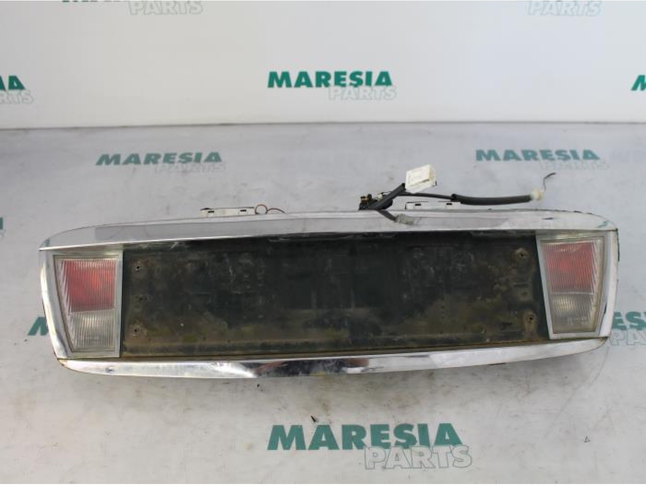 Lancia - Thesis - Reflector tail light garnish panel