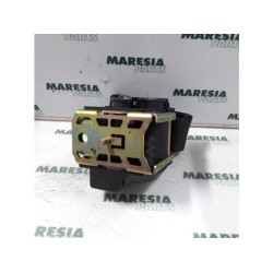 Lancia - Thesis - Veiligheidsgordel midden-achter