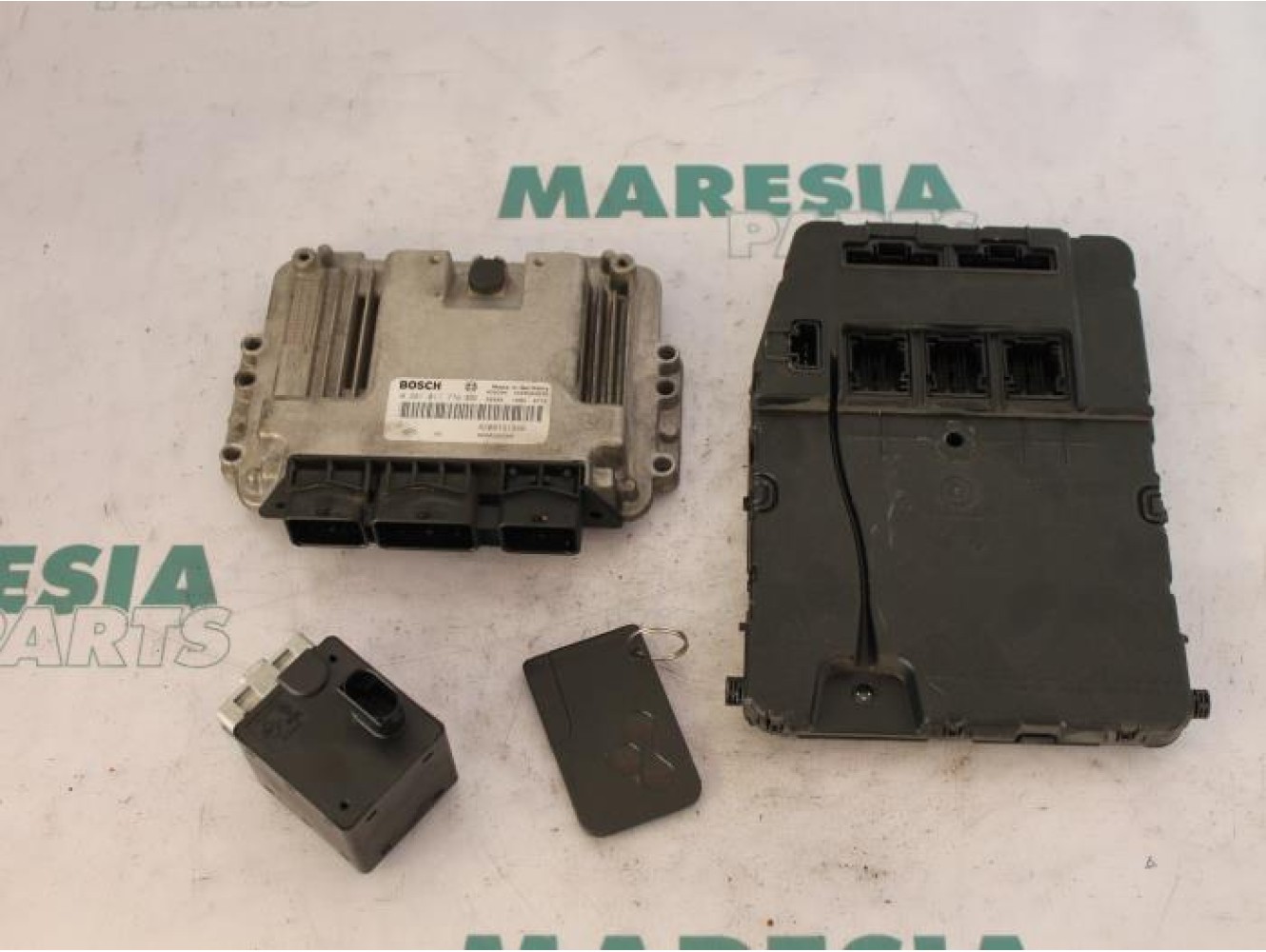 Renault - Megane Scenic - Engine management computer