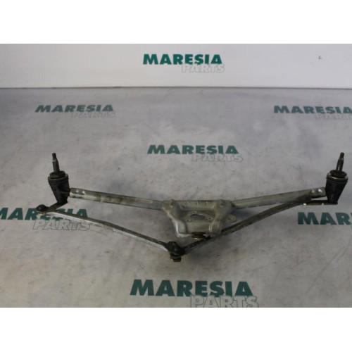 Renault - Kangoo - Wiper mechanism