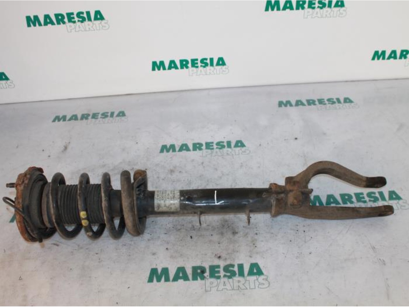 Lancia - Thesis - Stoßdämpferstrebe links vorne
