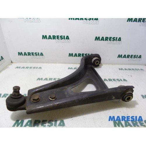 Renault - Twingo - Front lower wishbone, right