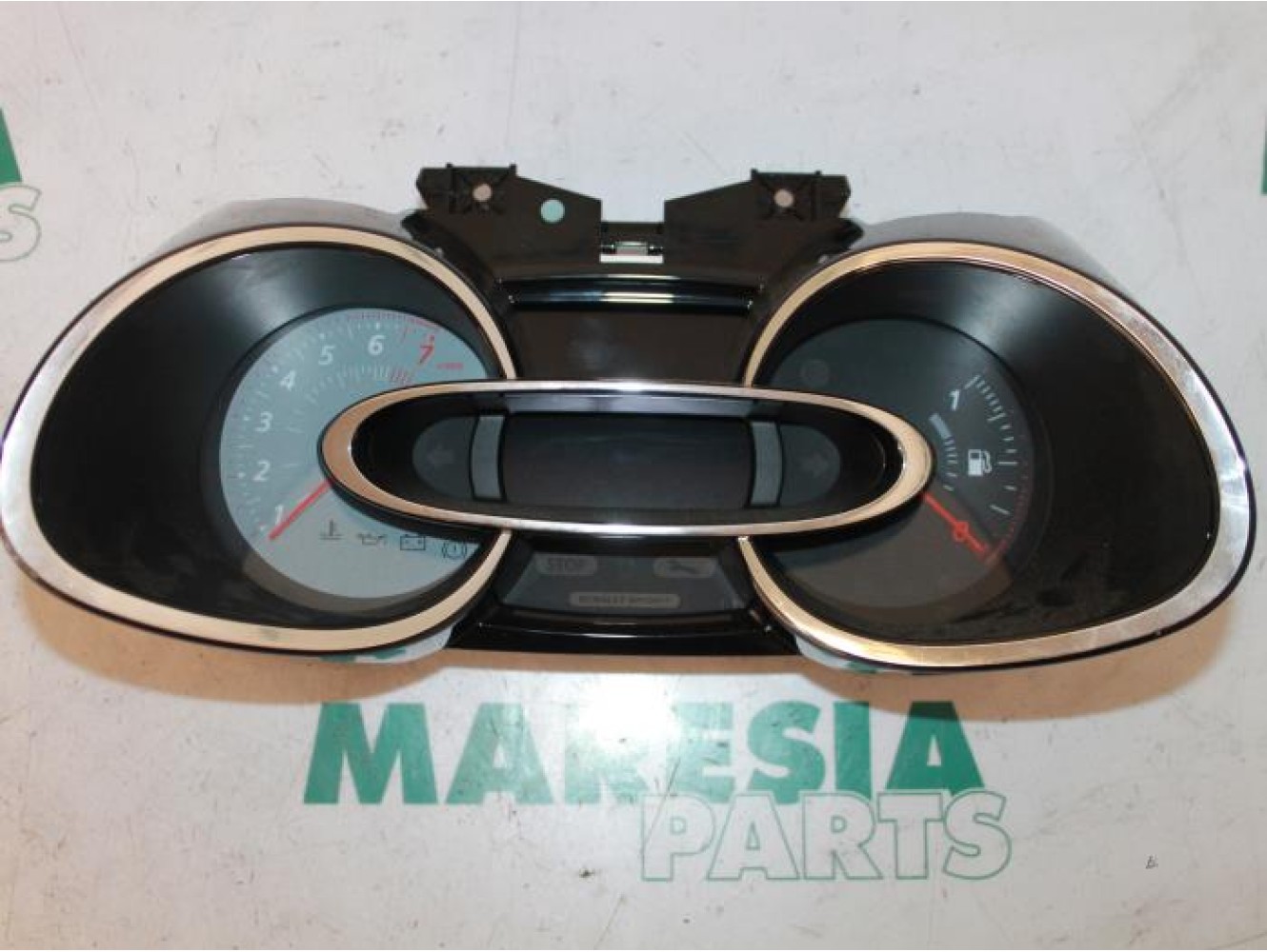 Renault - Clio - Instrument panel